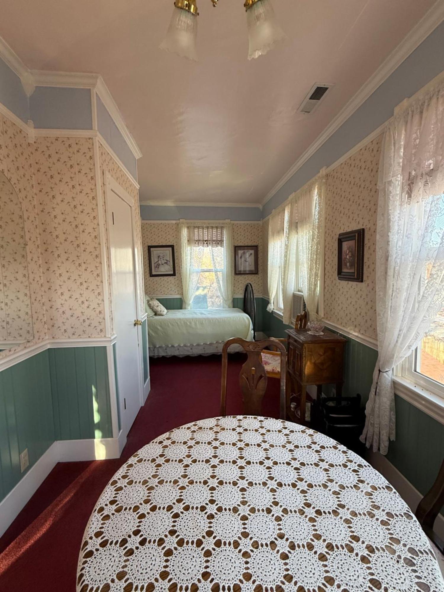 Roseberry House Bed And Breakfast Susanville Exterior foto